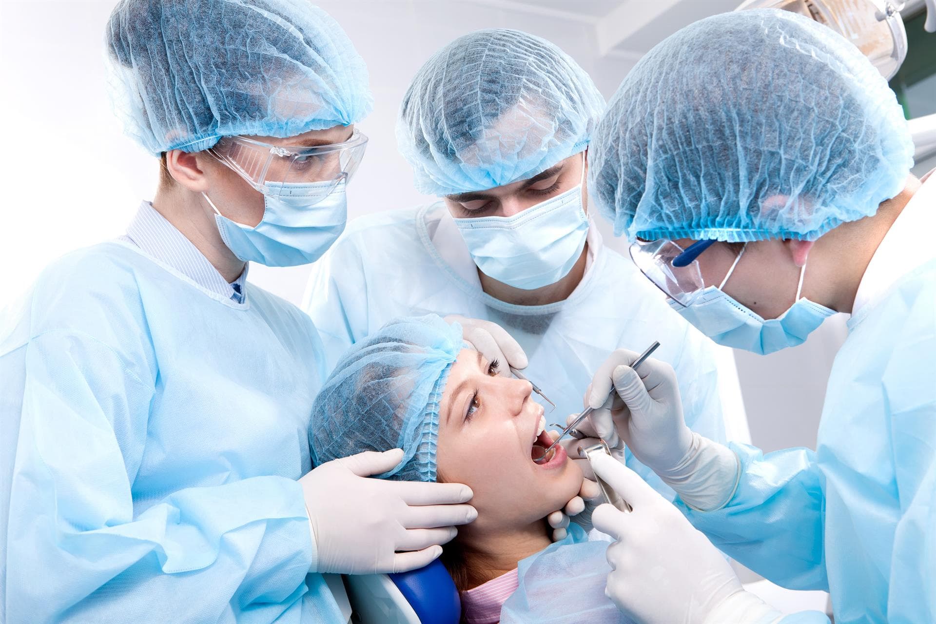 Centro Odontológico Dentine - Odontólogos a tu disposición